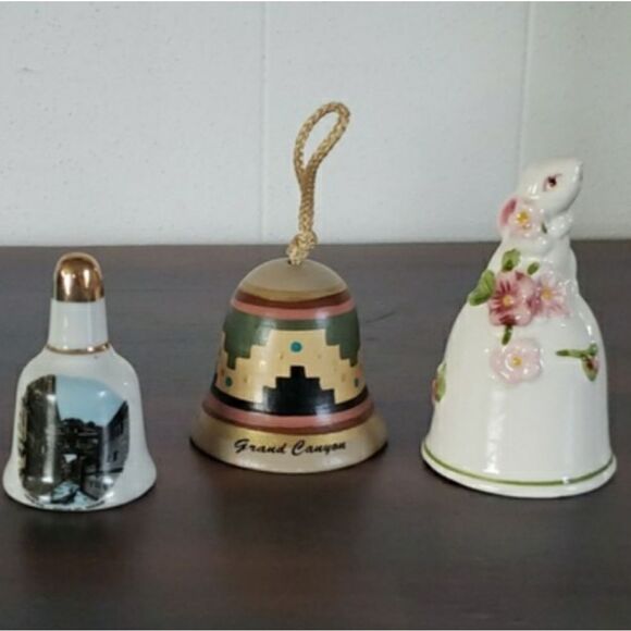 Vintage Other - Lot of 3 Small Vintage Bells - Venezia - The Grand Canyon - Avon Bunny (1984)